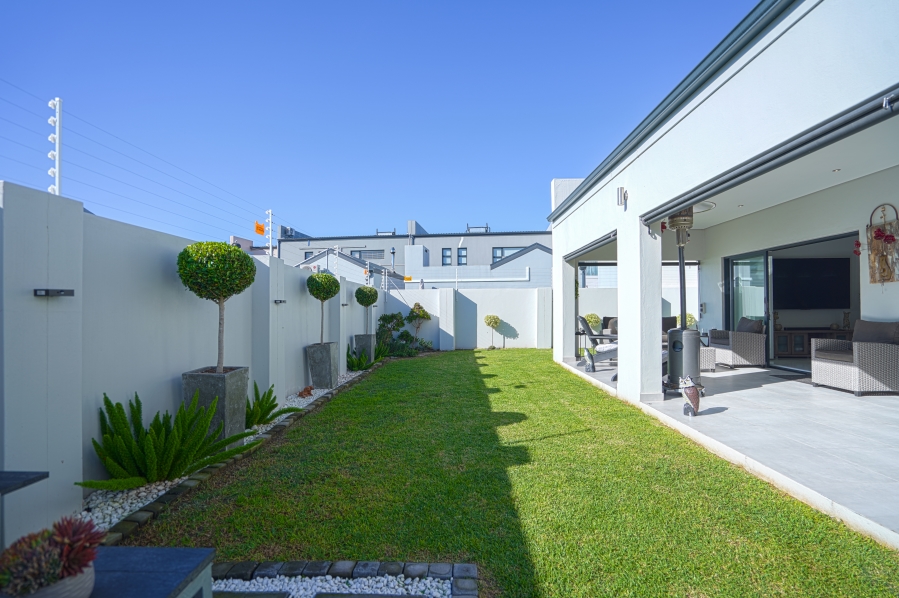 4 Bedroom Property for Sale in Sandown Western Cape